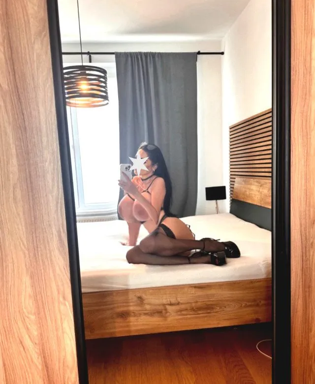 ALESSANDRA BDSM